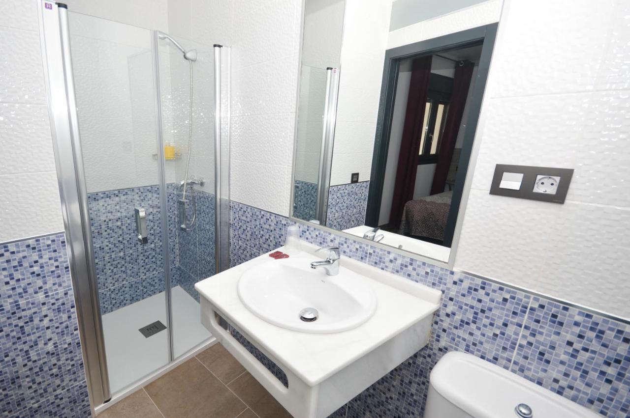 Hostal Maria Jose Conil De La Frontera Εξωτερικό φωτογραφία