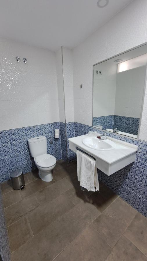 Hostal Maria Jose Conil De La Frontera Εξωτερικό φωτογραφία