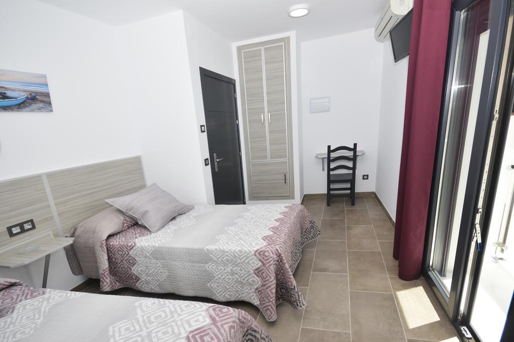 Hostal Maria Jose Conil De La Frontera Εξωτερικό φωτογραφία