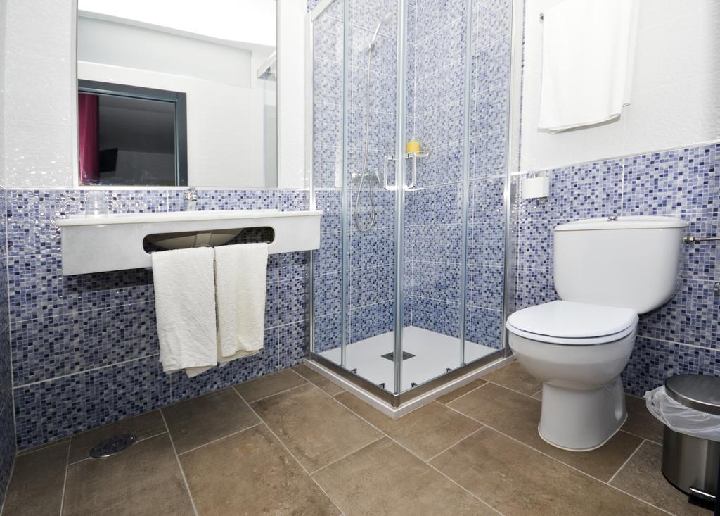 Hostal Maria Jose Conil De La Frontera Εξωτερικό φωτογραφία
