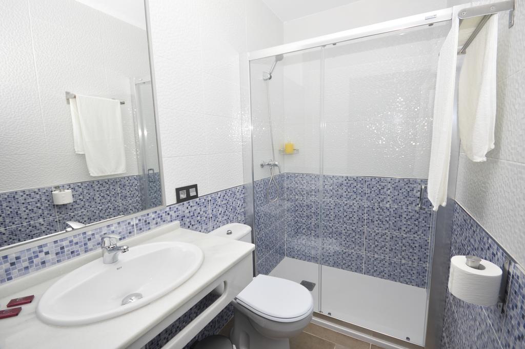 Hostal Maria Jose Conil De La Frontera Εξωτερικό φωτογραφία
